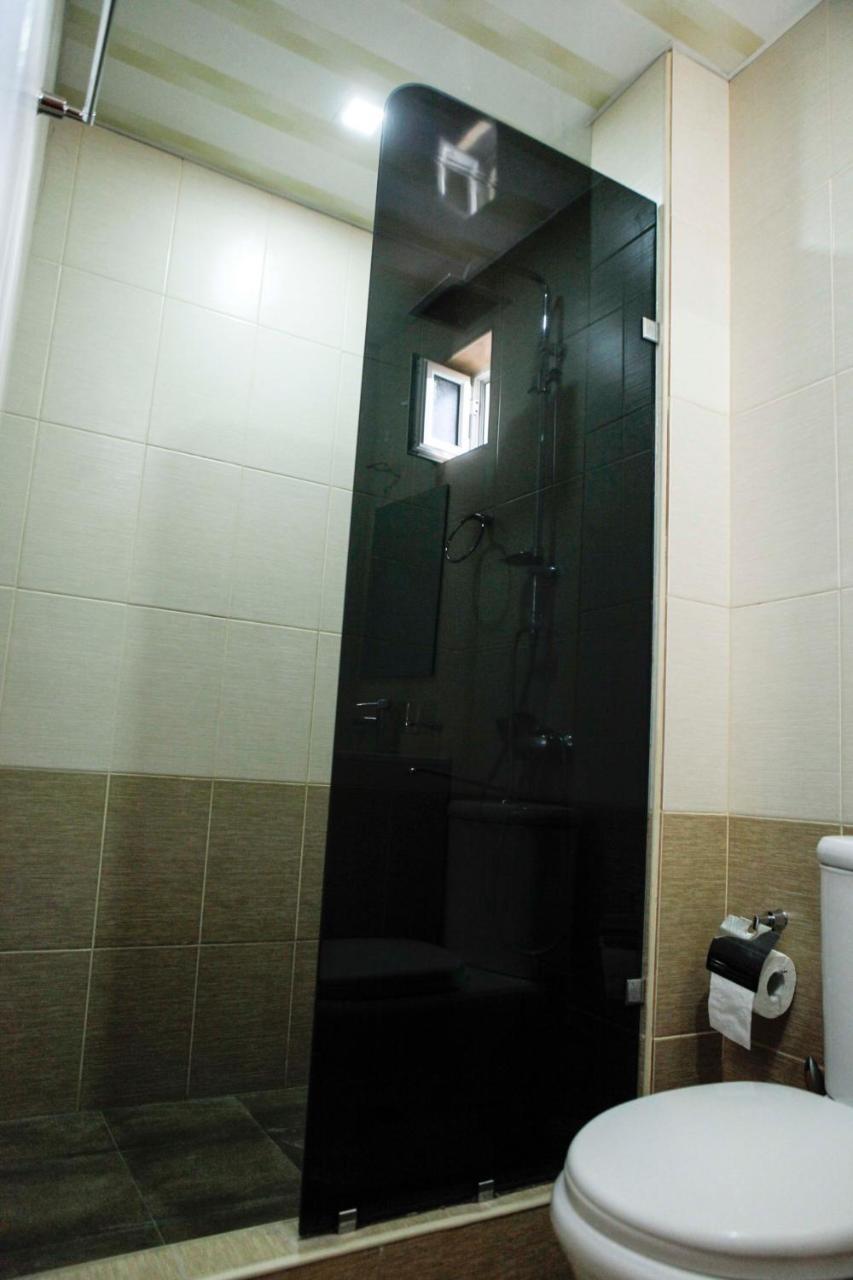 Family Mini-Hotel Martirosyan'S And Tours Γιερεβάν Εξωτερικό φωτογραφία